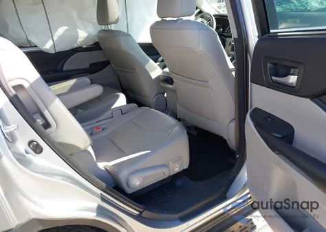 2016 Toyota Highlander Xle V6 from USA, damaged, VIN 5TDJKRFH4GS278097